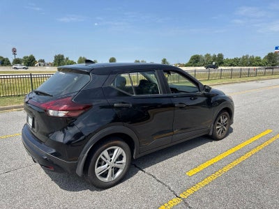 2023 Nissan Kicks S Xtronic CVT