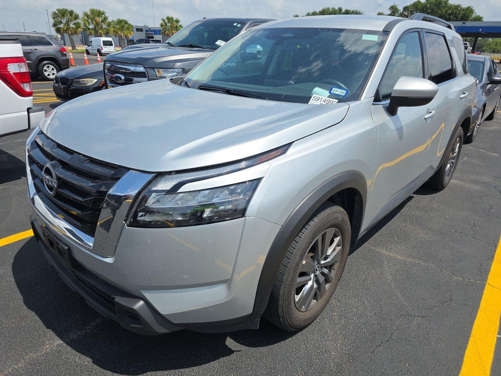 2025 Nissan Pathfinder SV 2WD's photo