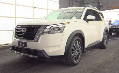 2022 Nissan Pathfinder SL 2WD