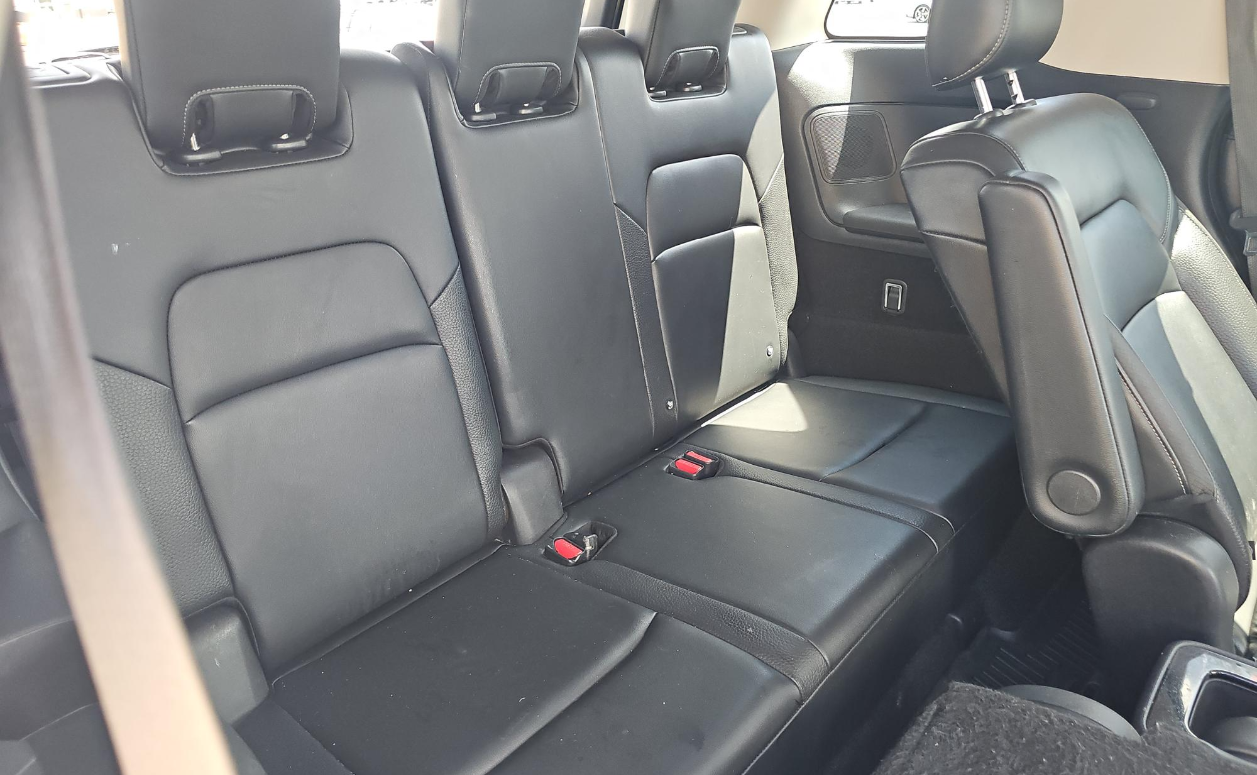 2022 Nissan Pathfinder SL 2WD