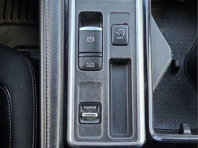2022 Nissan Pathfinder SL 2WD