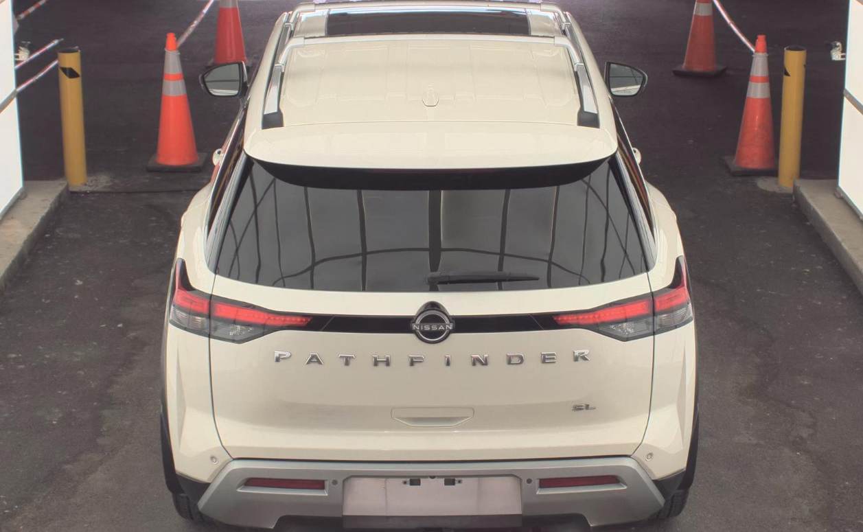 2022 Nissan Pathfinder SL 2WD