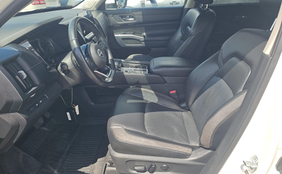 2022 Nissan Pathfinder SL 2WD