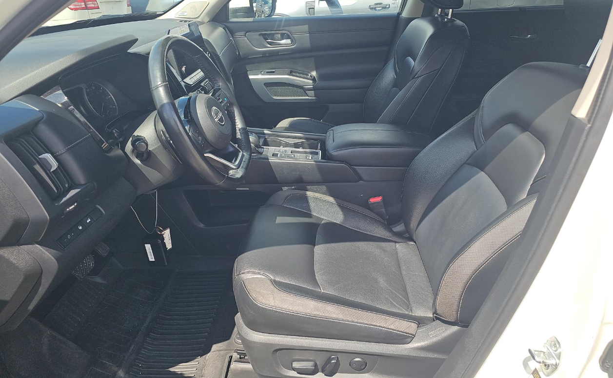 2022 Nissan Pathfinder SL 2WD