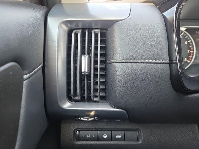 2024 Nissan Pathfinder SL 4WD