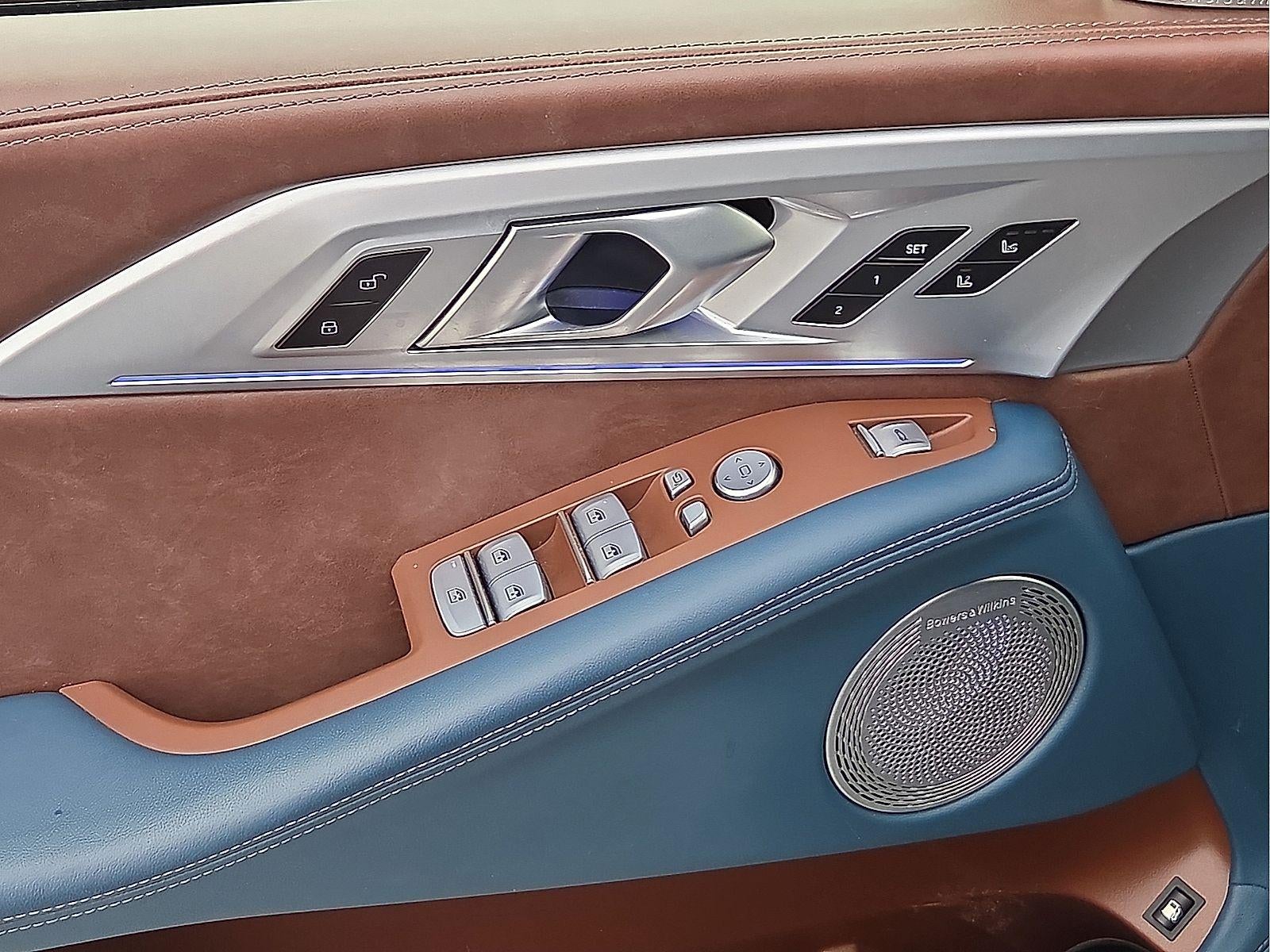 2023 BMW XM Base