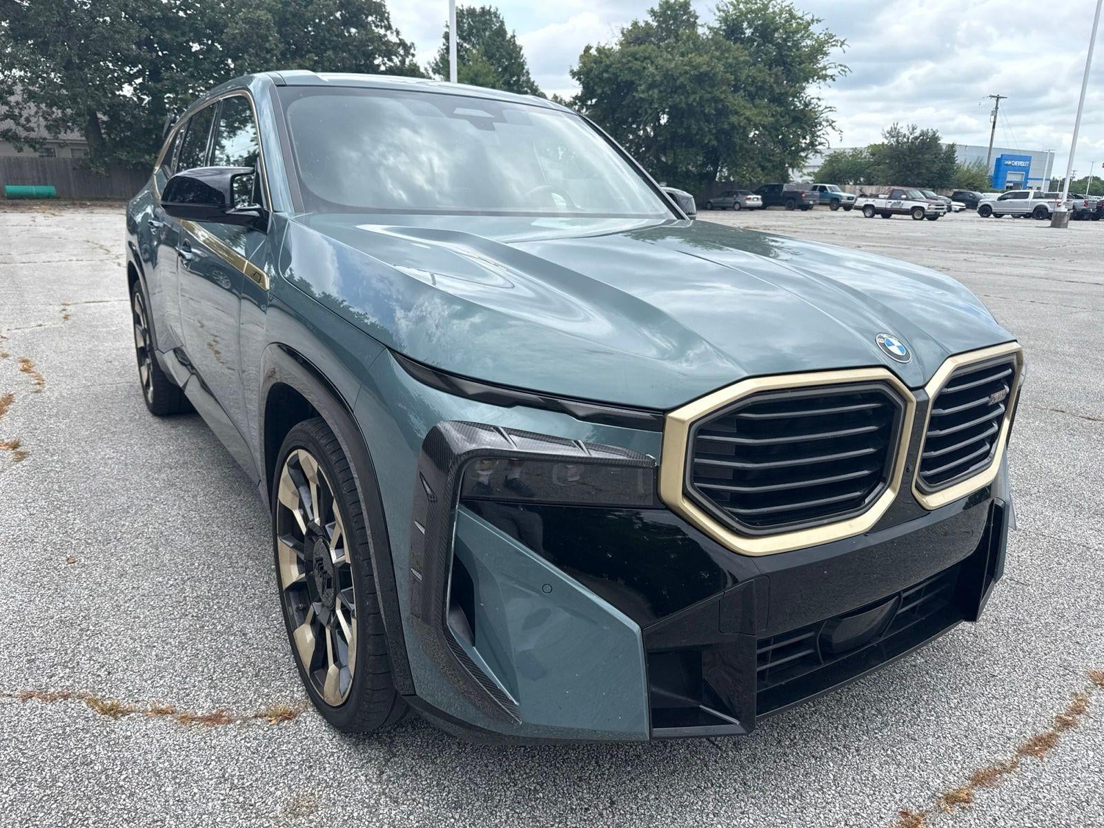 2023 BMW XM Base
