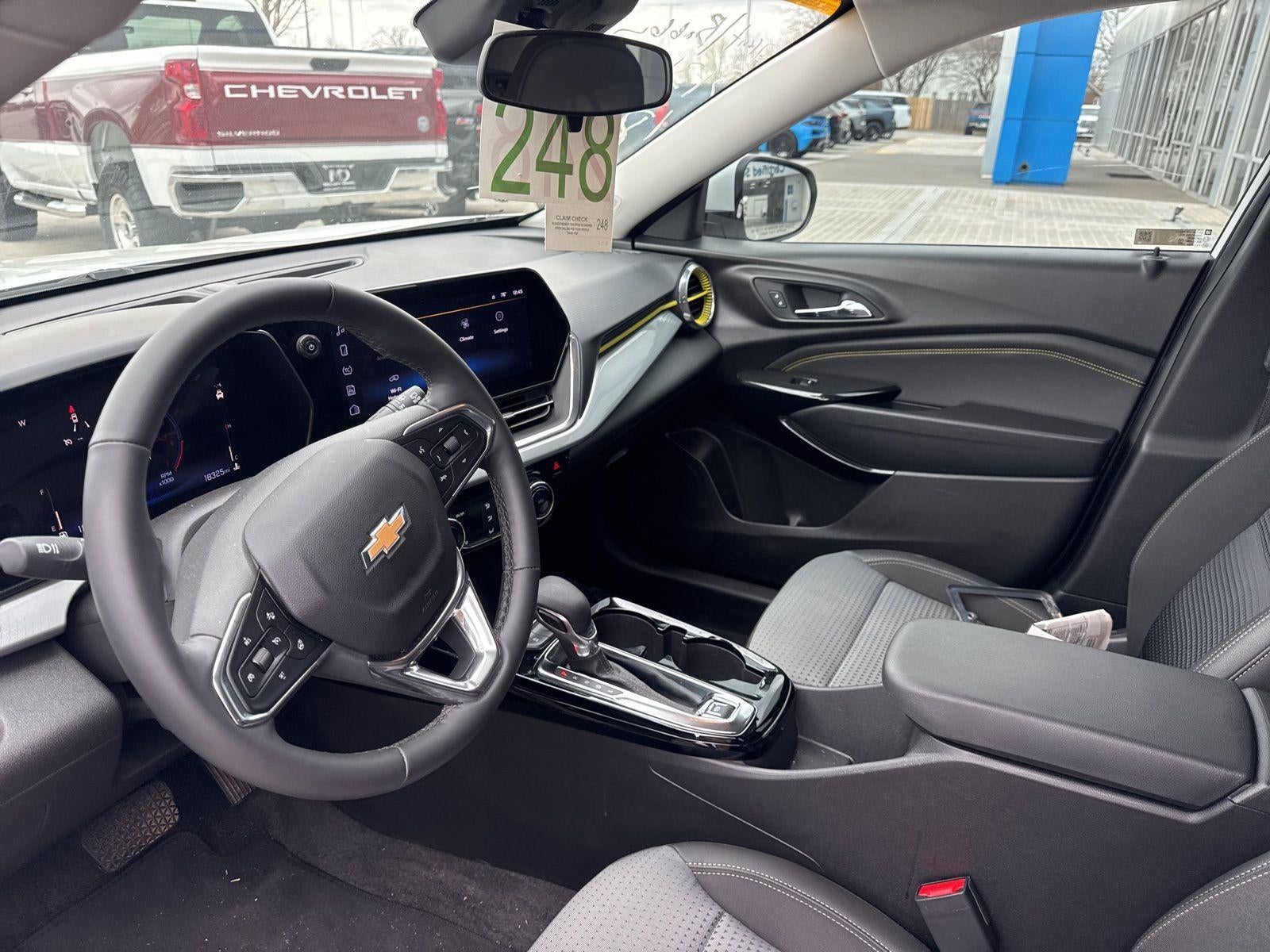 2025 Chevrolet Trax LT