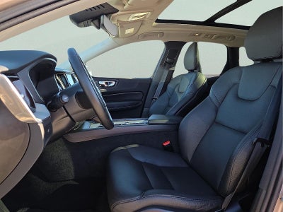 2025 Volvo XC60 Plus