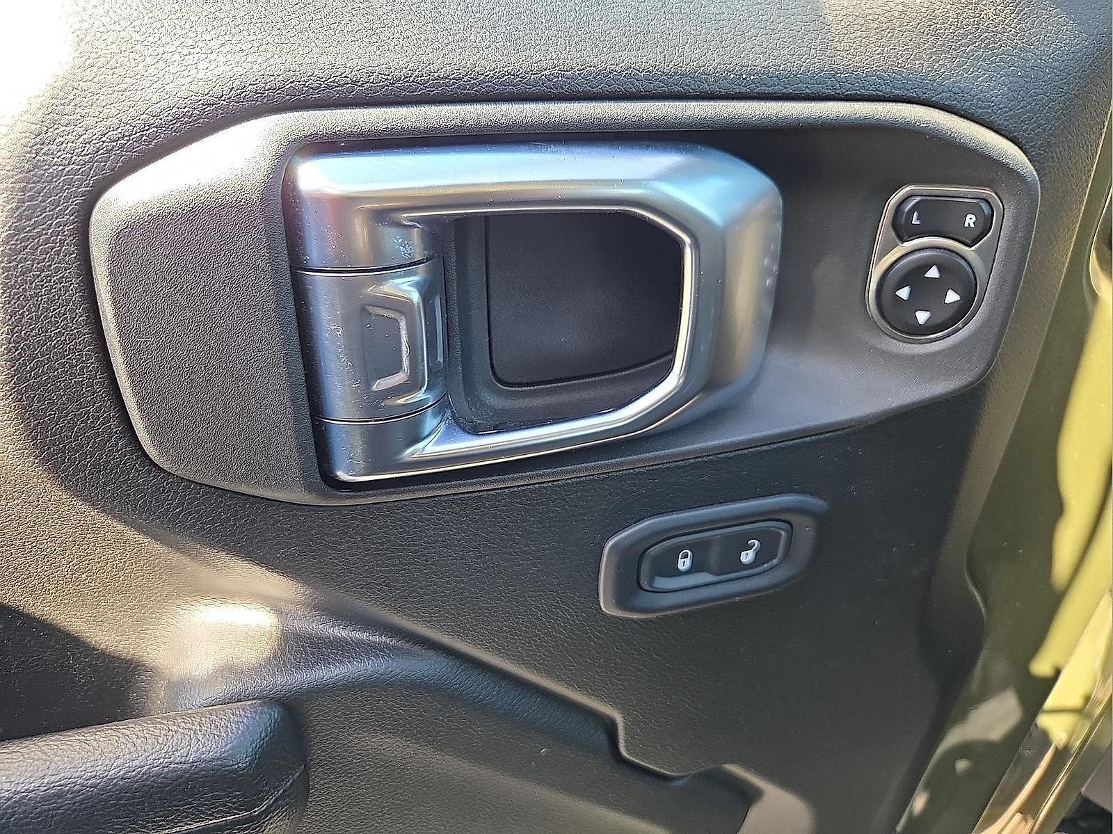 2023 Jeep Wrangler 2-Door Sport S 4x4