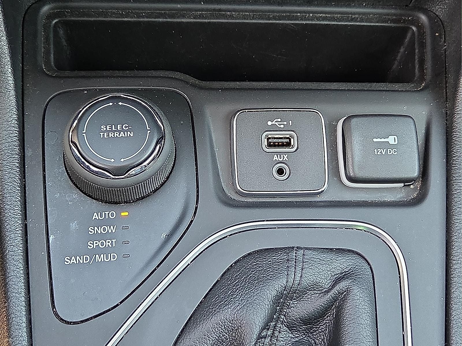 2022 Jeep Cherokee Latitude Lux 4x4