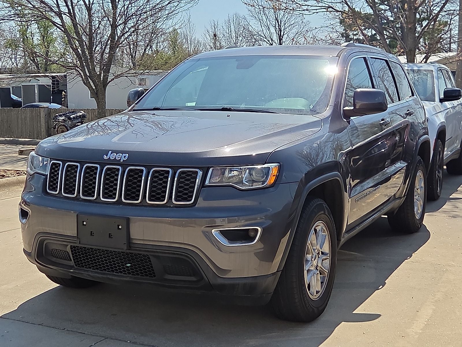 2020 Jeep Grand Cherokee Laredo E 4x4