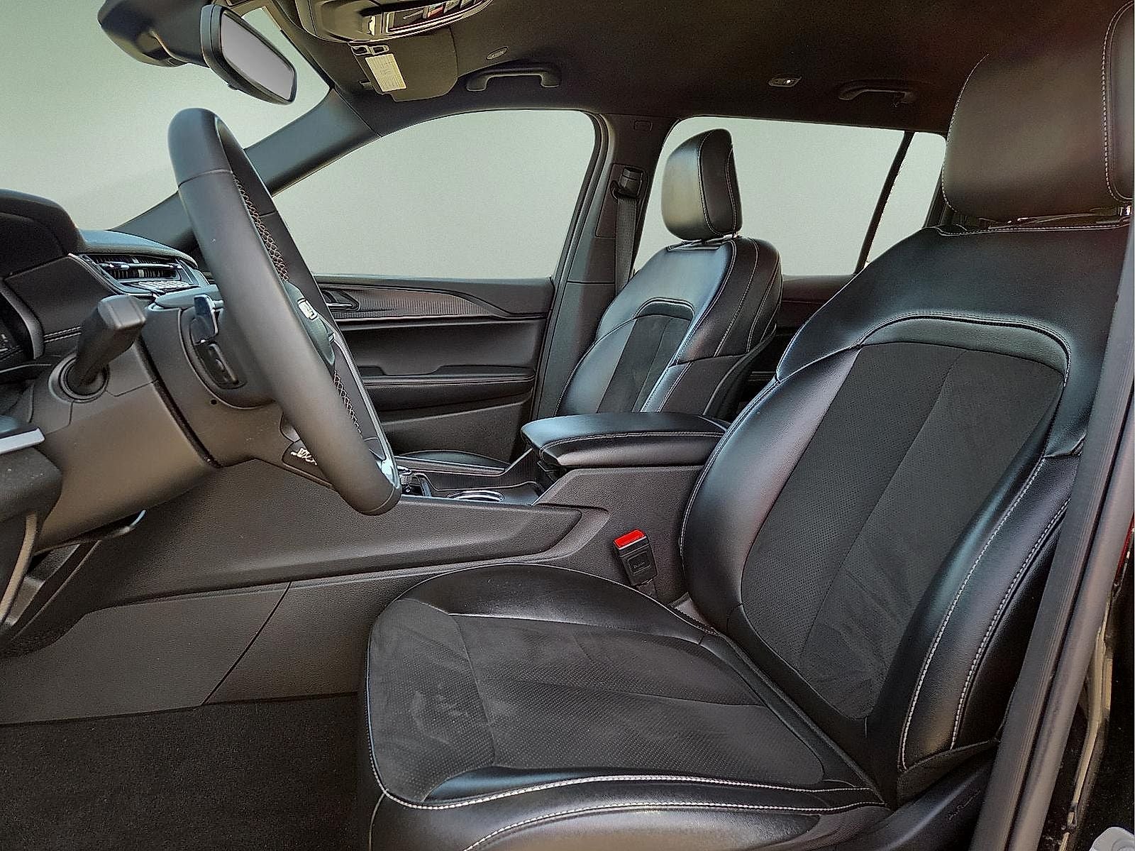 2024 Jeep Grand Cherokee L Altitude 4x4