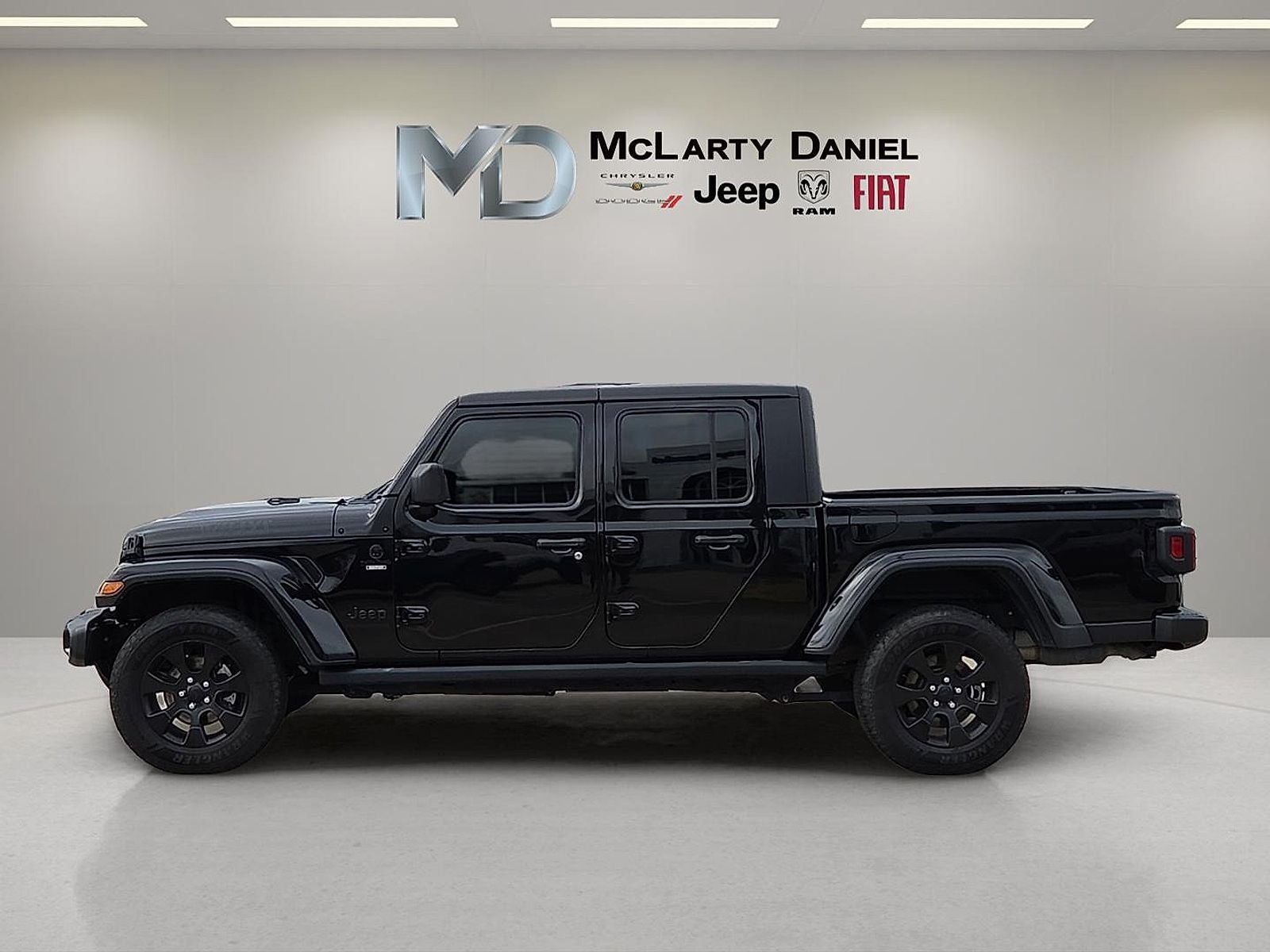 2021 Jeep Gladiator Willys 4x4