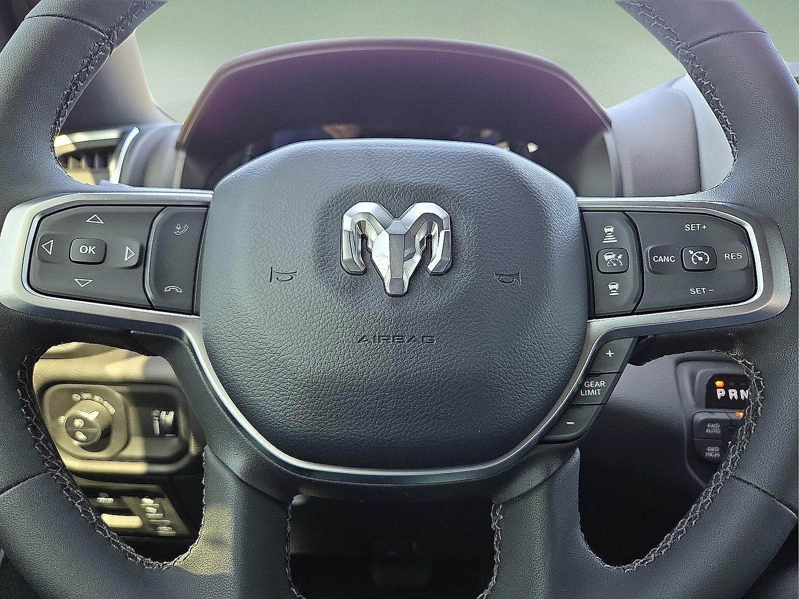 2025 RAM 1500 Big Horn Crew Cab 4x4 5'7' Box