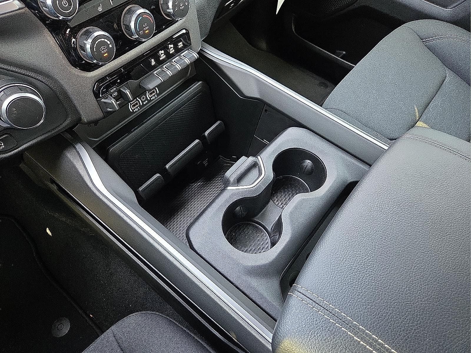 2025 RAM 1500 Big Horn Crew Cab 4x4 5'7' Box