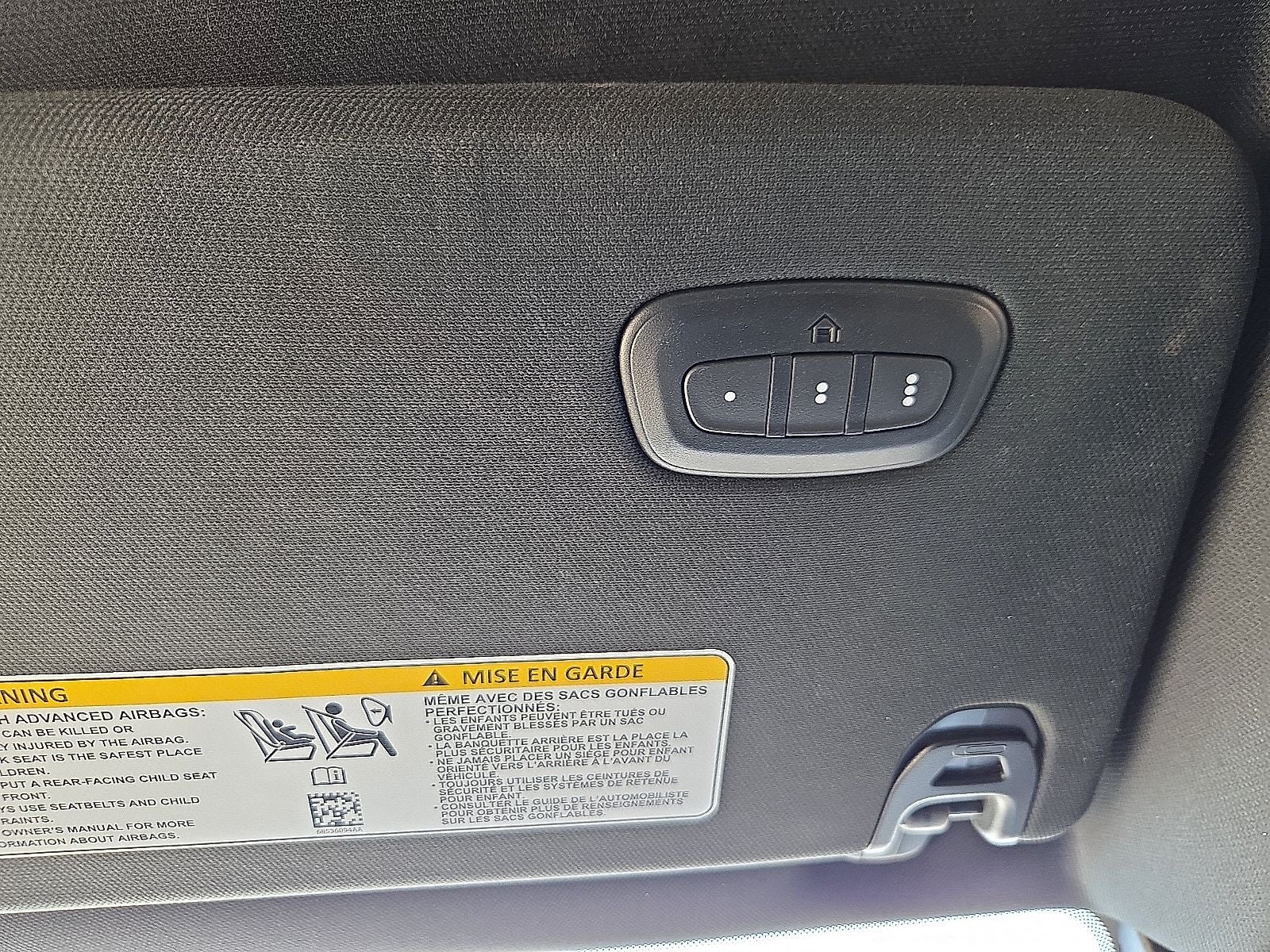 2023 RAM 1500 Laramie Crew Cab 4x4 5'7' Box