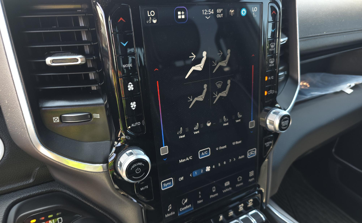 2023 RAM 1500 Laramie