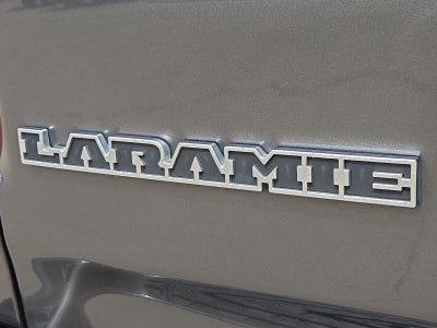 2022 RAM 1500 Laramie Crew Cab 4x4 5'7' Box