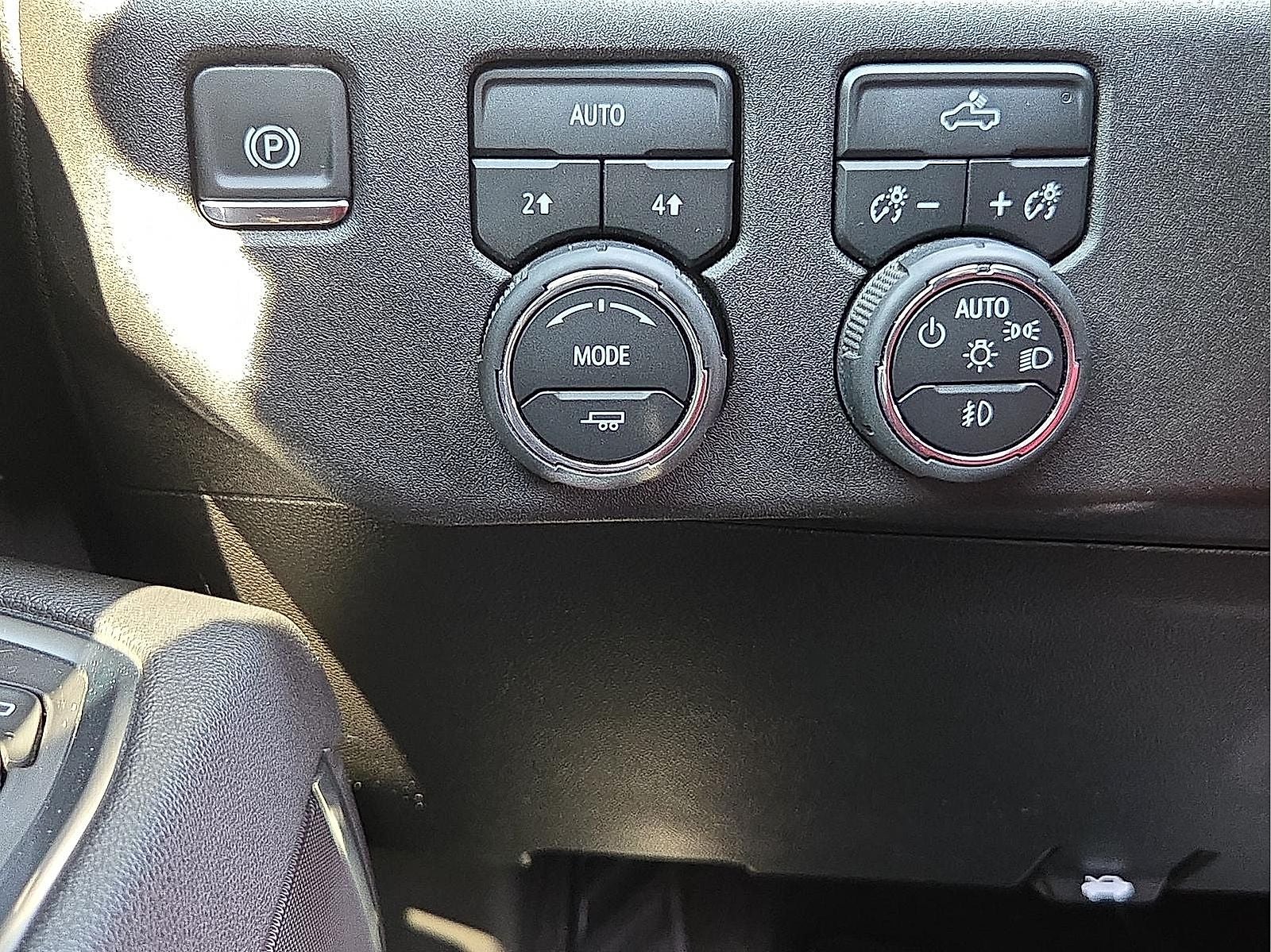 2026 Chevrolet Silverado 1500 4WD Crew Cab Short Bed RST