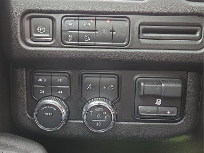 2023 GMC Yukon 4WD AT4