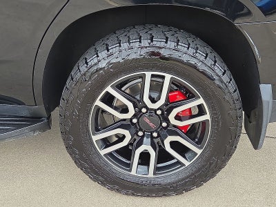 2023 GMC Yukon 4WD AT4