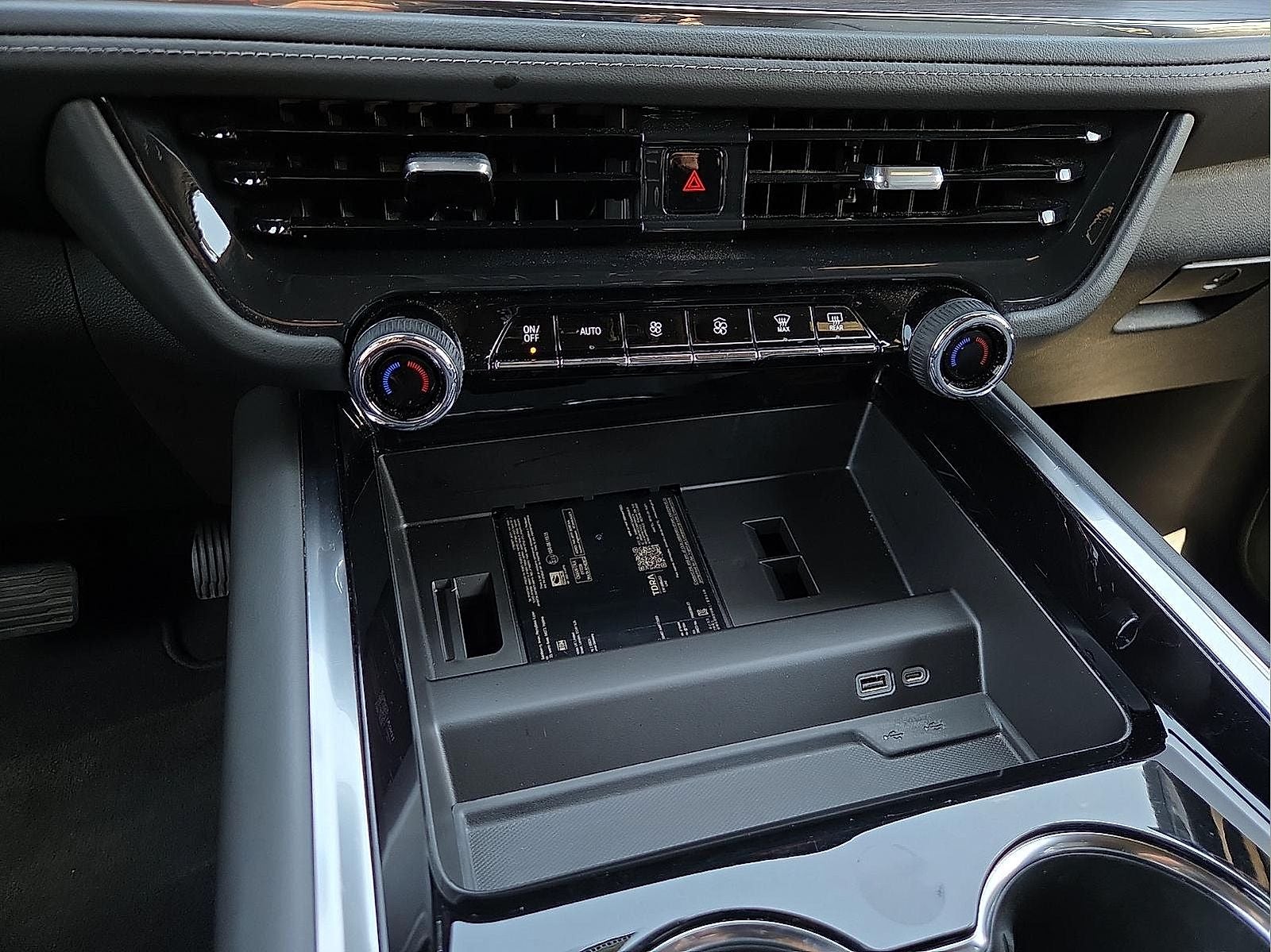 2025 Chevrolet Tahoe 4WD LT
