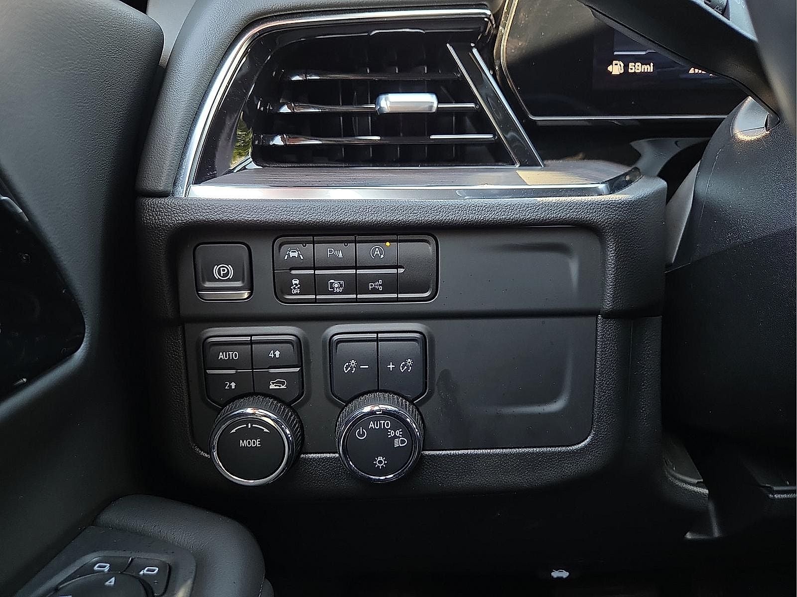 2025 Chevrolet Tahoe 4WD LT