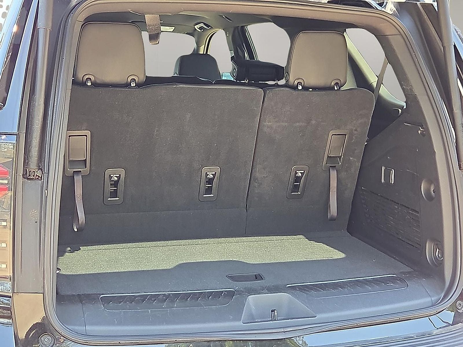 2025 Chevrolet Tahoe 4WD LT