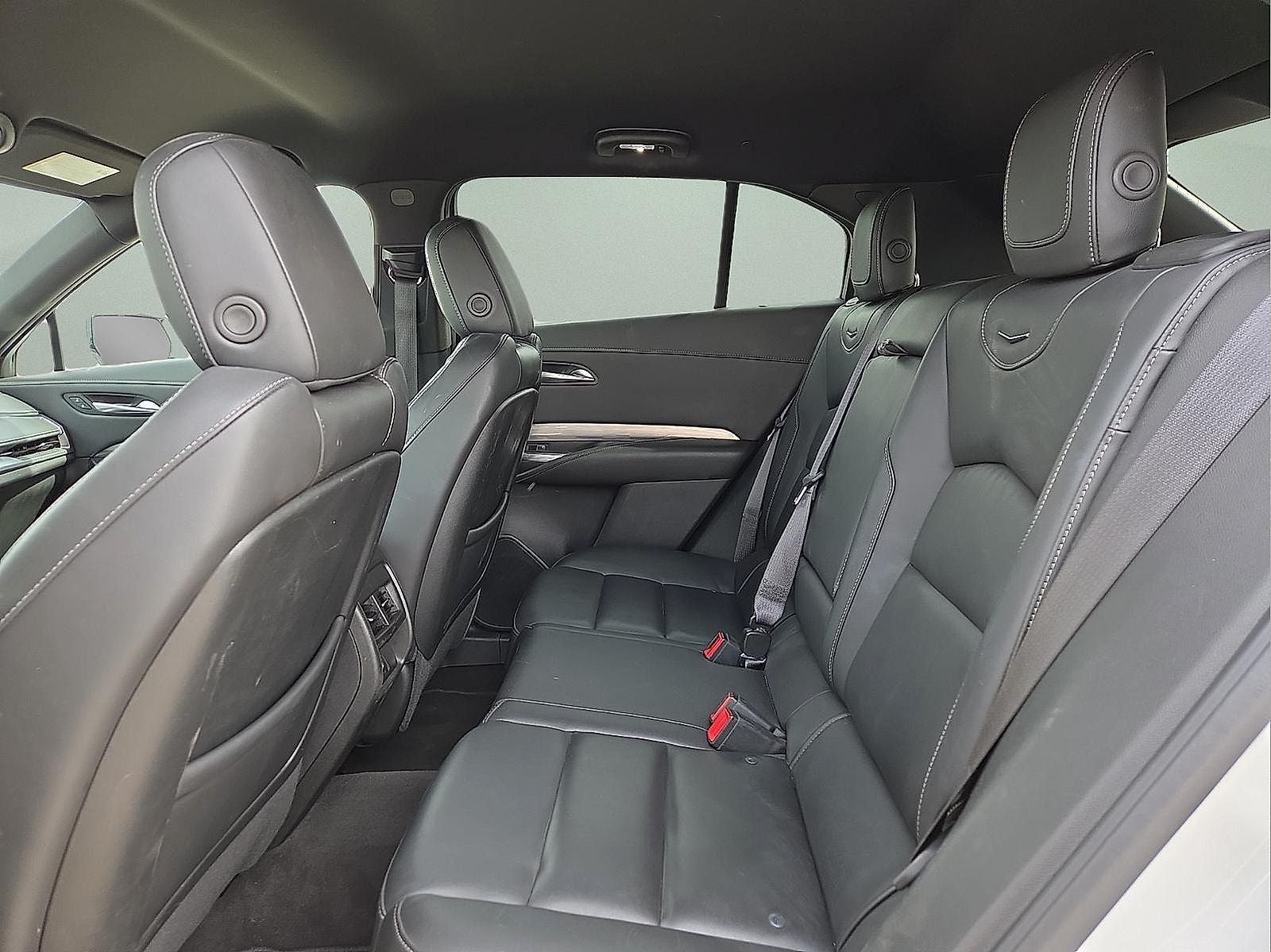 2024 Cadillac XT4 AWD Premium Luxury