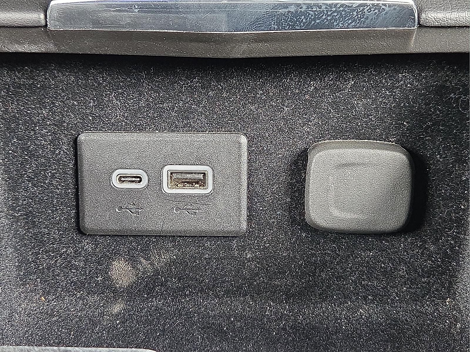 2024 Cadillac XT4 AWD Premium Luxury