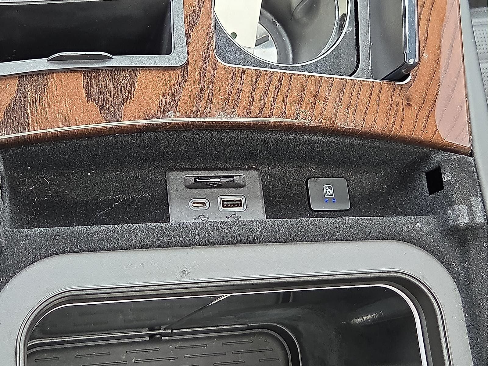 2023 Cadillac Escalade 4WD Sport Platinum