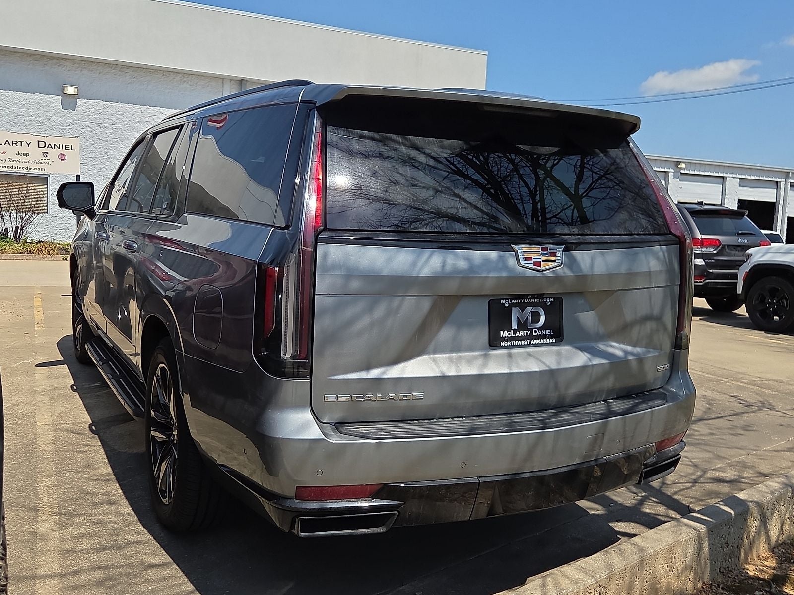 2023 Cadillac Escalade ESV 4WD Sport Platinum