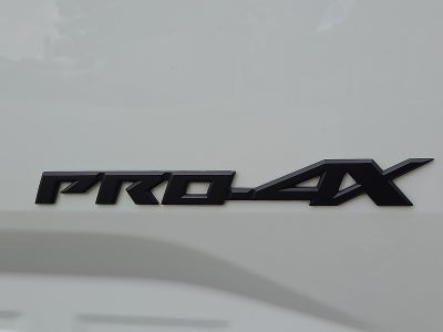 2024 Nissan Frontier Crew Cab PRO-4X 4x4