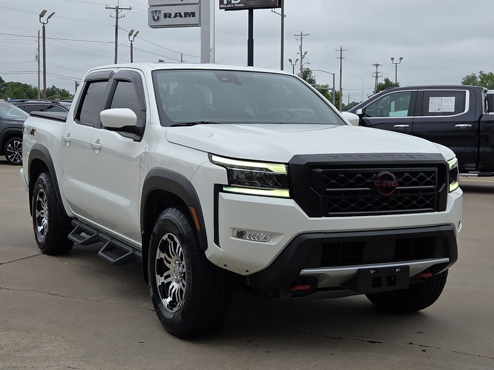 2023 Nissan Frontier Crew Cab PRO-4X 4x4
