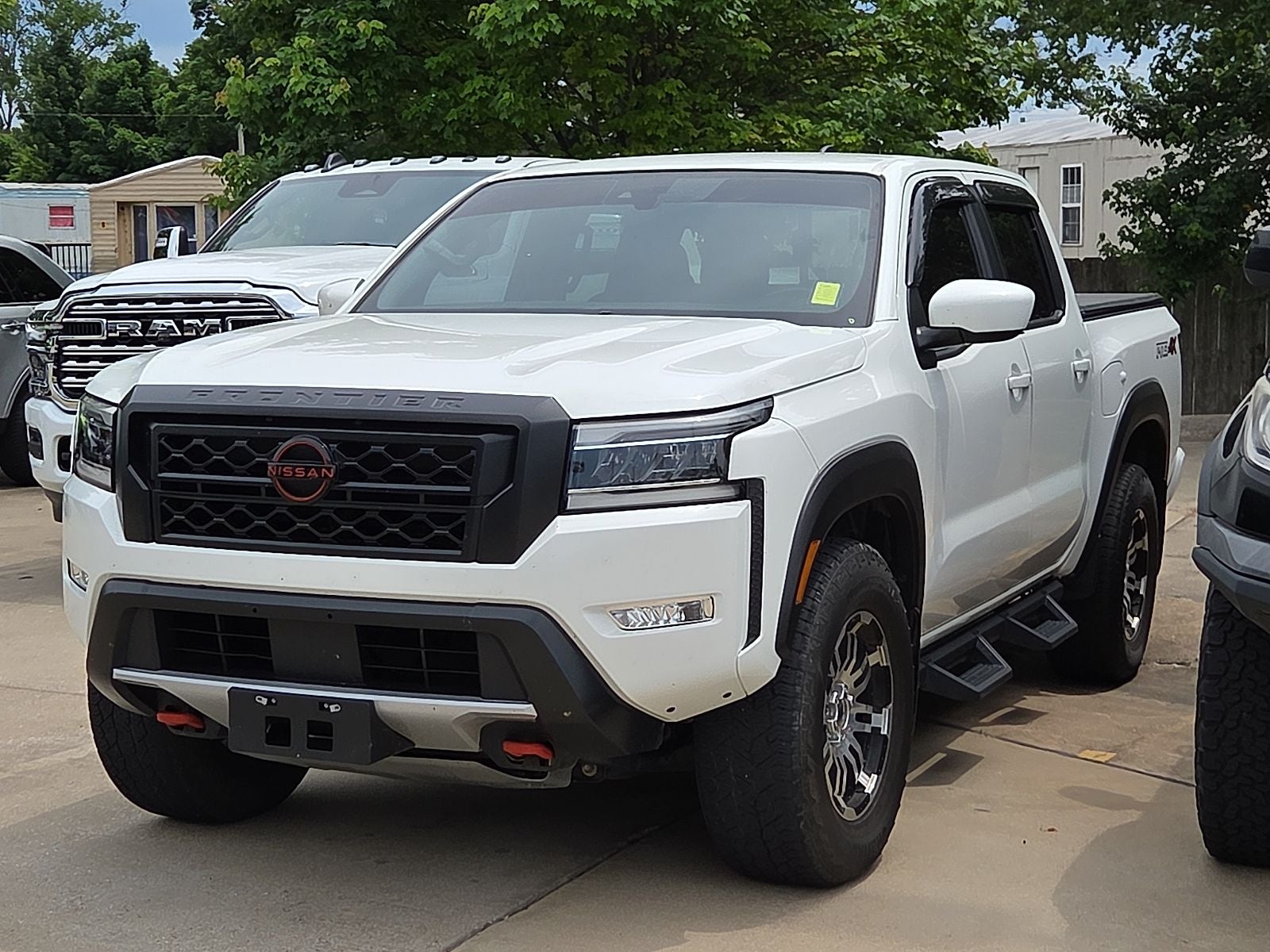 2023 Nissan Frontier Crew Cab PRO-4X 4x4