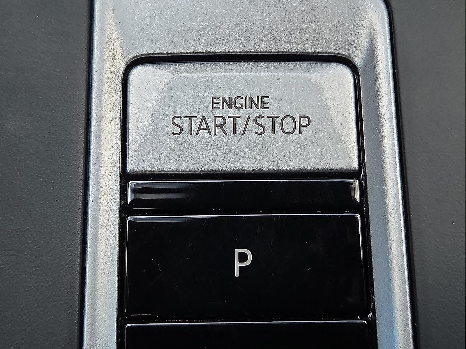 2024 Volkswagen Atlas Cross Sport 2.0T SE