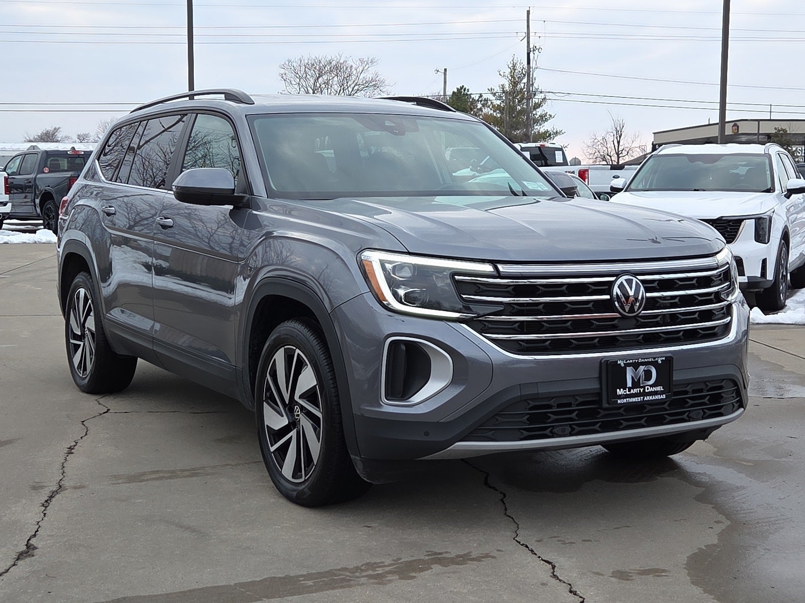 2024 Volkswagen Atlas 2.0T SE w/Technology