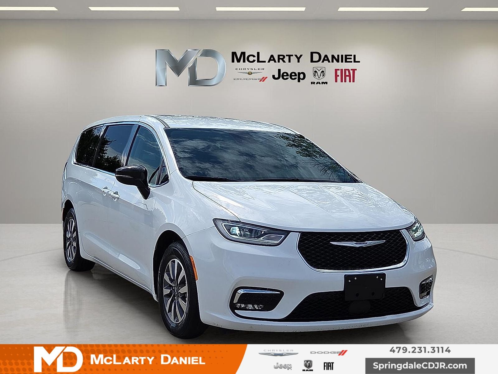 2024 Chrysler Pacifica Hybrid Select