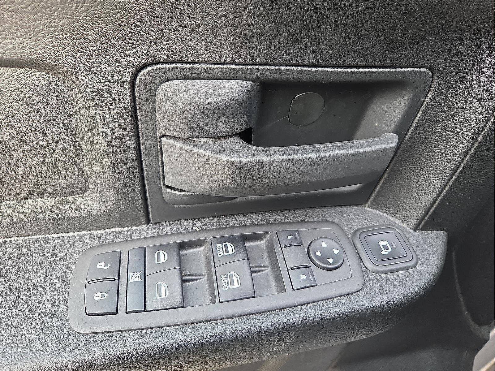 2024 RAM 3500 Tradesman Crew Cab 4x4 6'4' Box