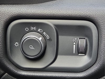 2024 RAM 3500 Tradesman Crew Cab 4x4 6'4' Box