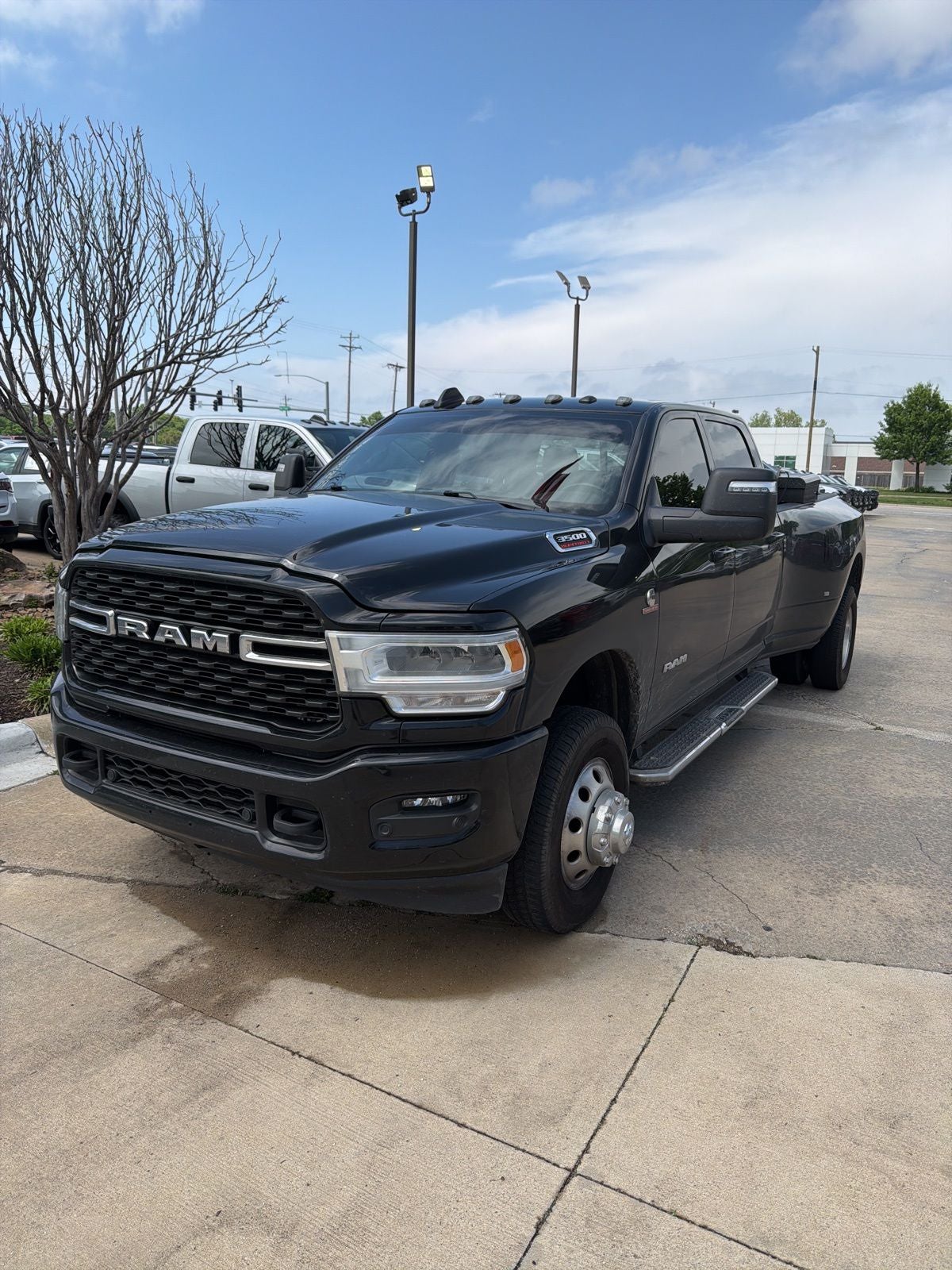 2023 RAM 3500 Big Horn Crew Cab 4x4 8' Box