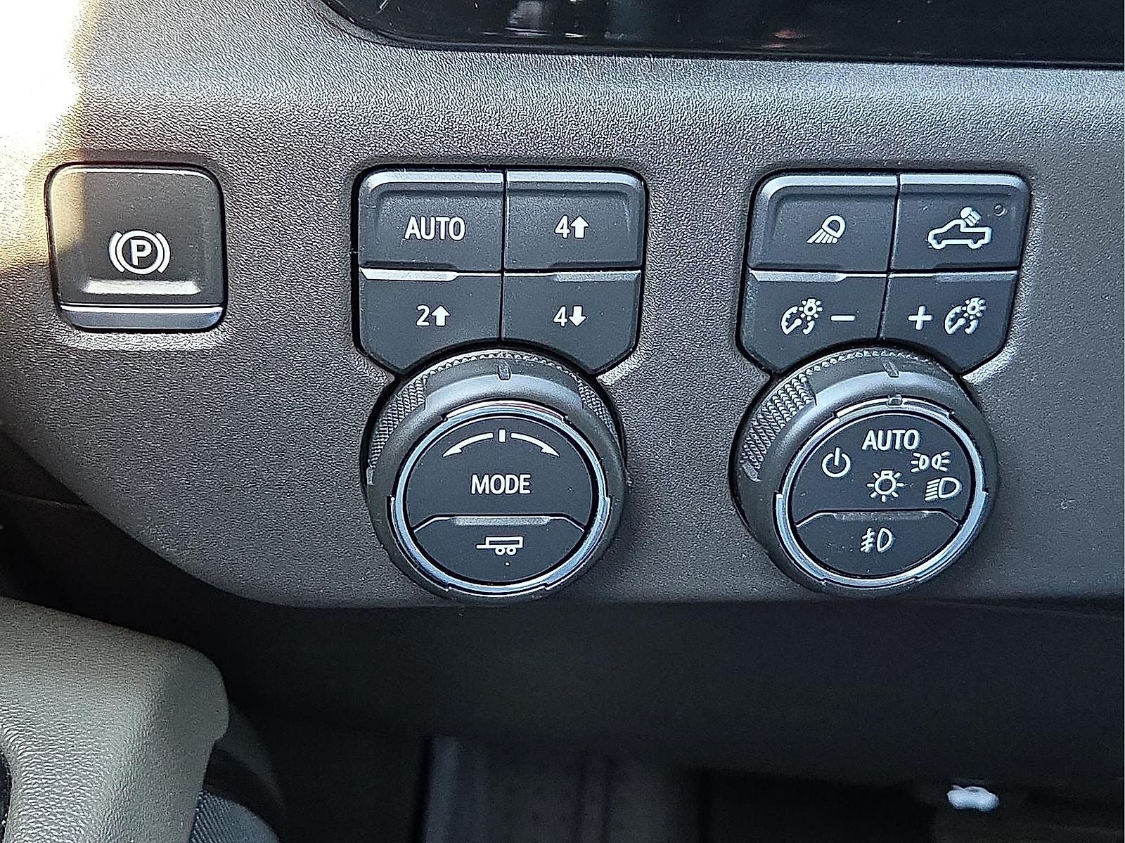 2024 Chevrolet Silverado 1500 4WD Crew Cab Short Bed ZR2