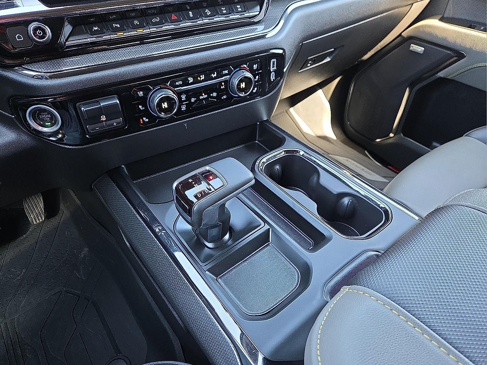 2024 Chevrolet Silverado 1500 4WD Crew Cab Short Bed ZR2