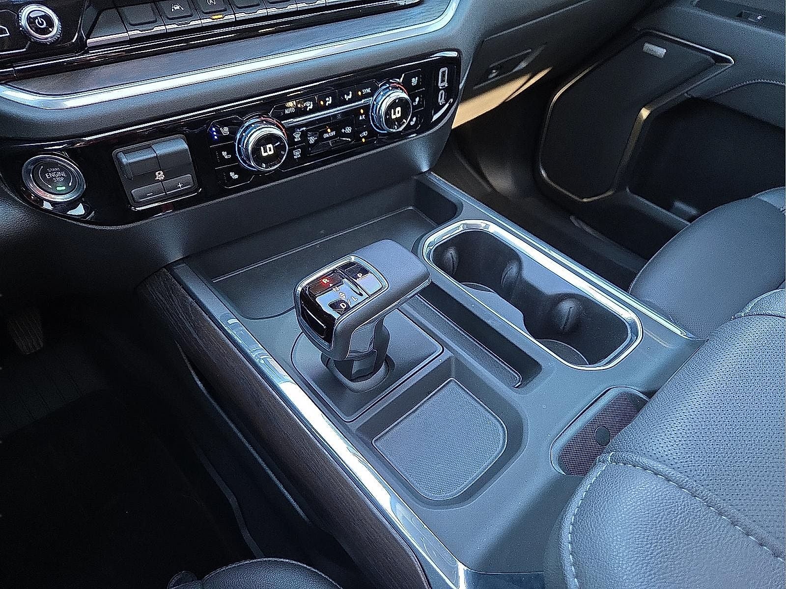 2026 GMC Sierra 1500 Crew Cab, Short Bed, SLT, 4WD