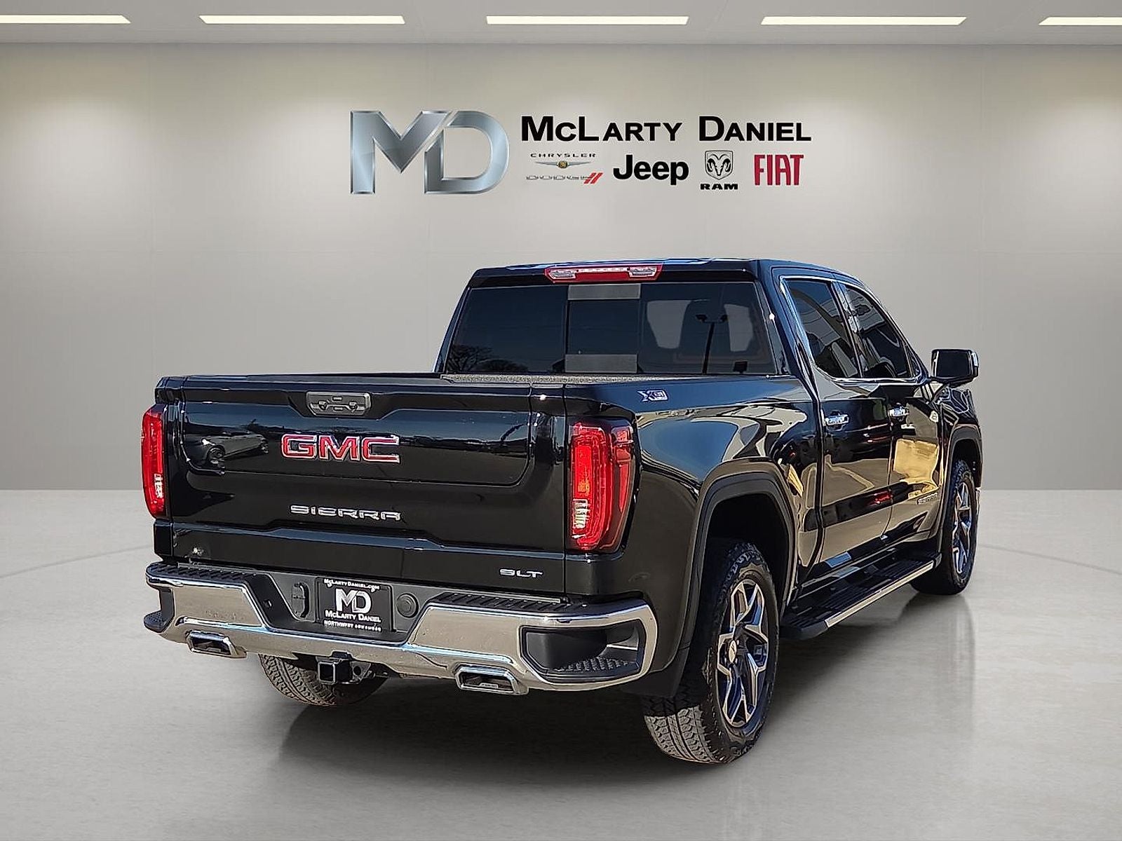 2026 GMC Sierra 1500 Crew Cab, Short Bed, SLT, 4WD
