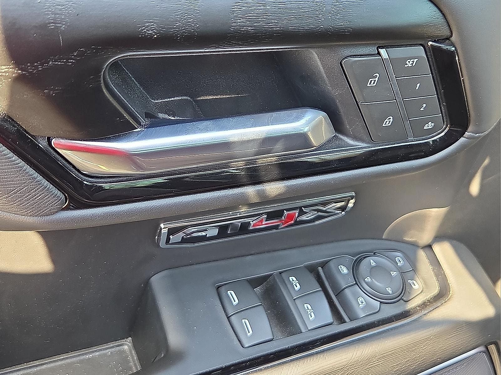 2025 GMC Sierra 1500 4WD Crew Cab Short Box AT4X