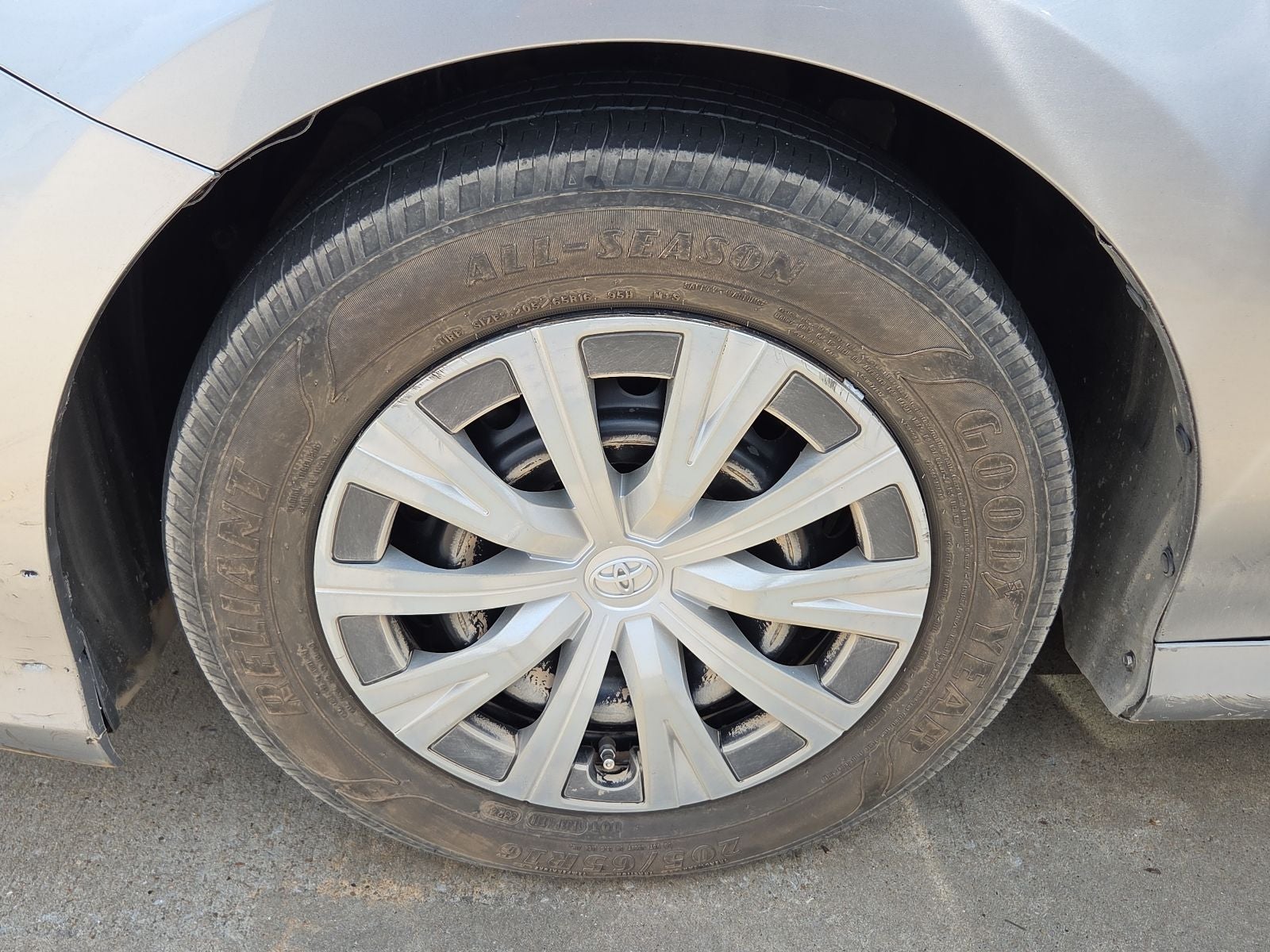 2021 Toyota Camry LE Hybrid