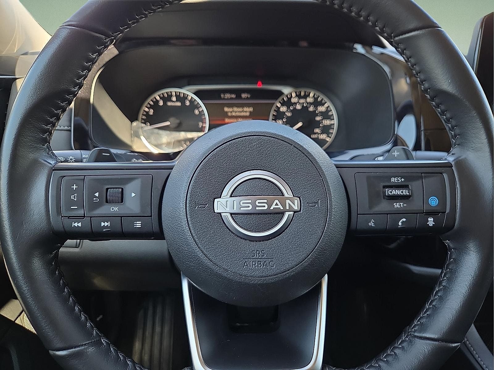 2024 Nissan Pathfinder SV FWD