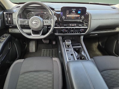 2025 Nissan Pathfinder SV FWD